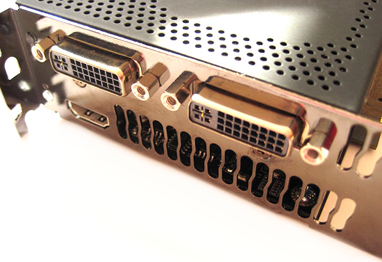 conexiones_hdmi_nvidia_geforce_gtx_295